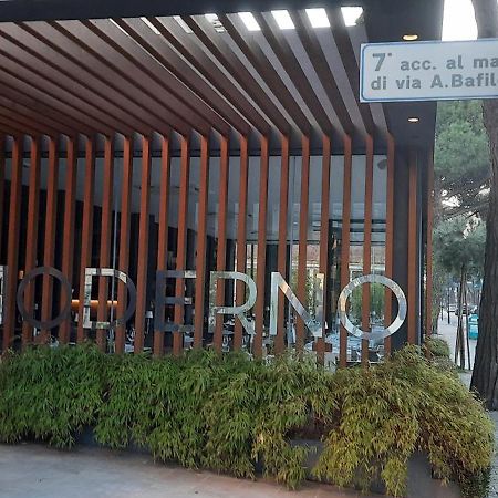 Hotel Moderno Лидо ди Йезоло Екстериор снимка