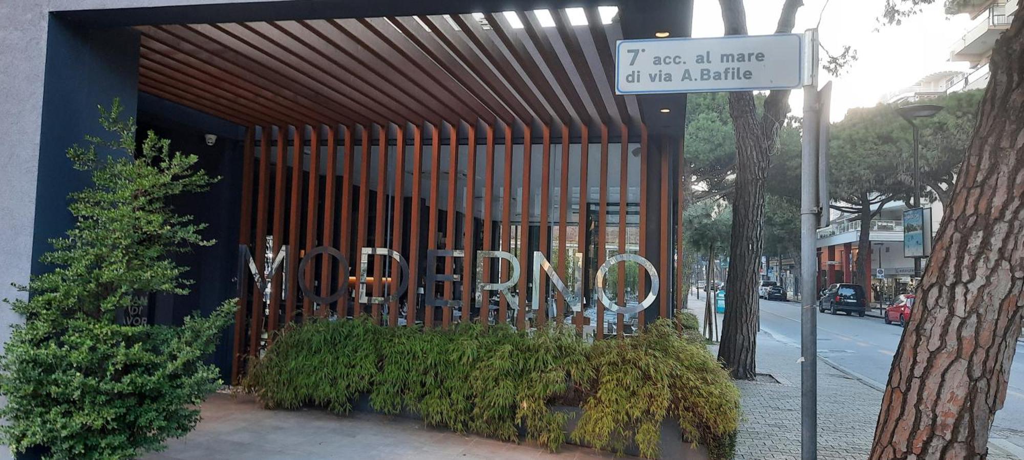 Hotel Moderno Лидо ди Йезоло Екстериор снимка